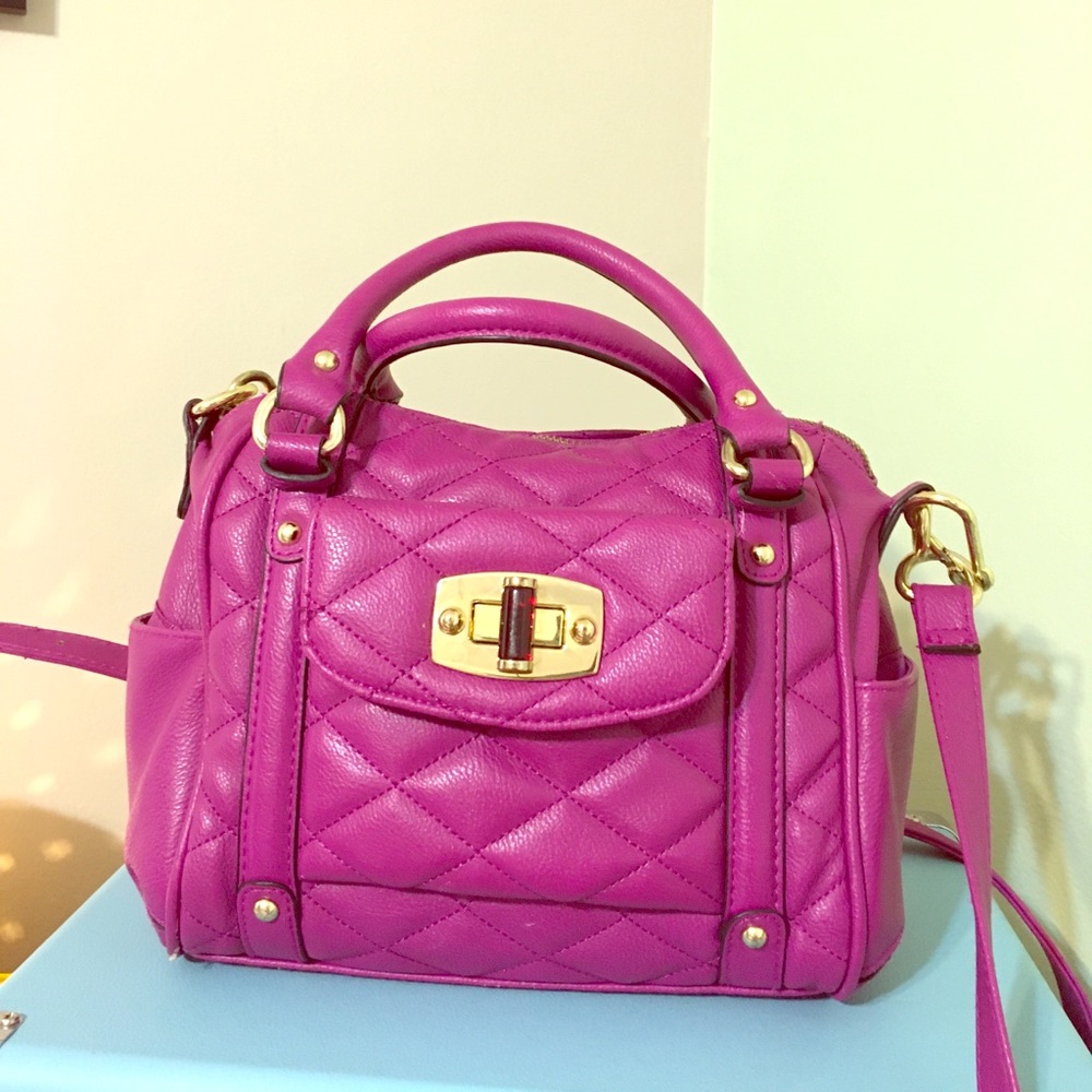 Merona fashionable handbag/purse